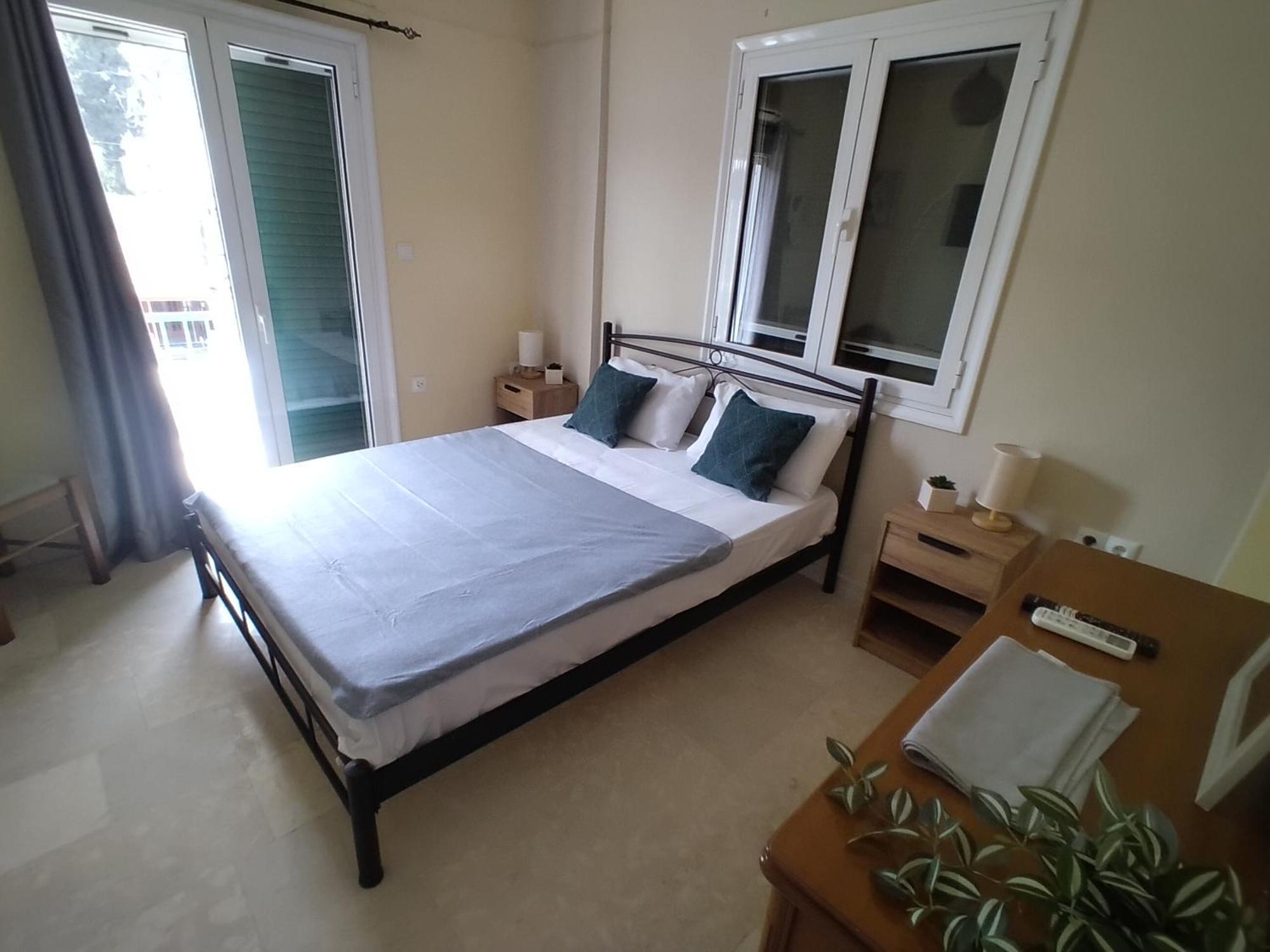 Jimmy'S Apartments Мораитика Екстериор снимка